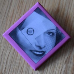 Art Institute of Chicago Museum Pin Button Portrait Woman Surrealism Modern Art