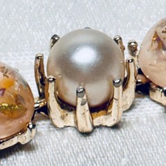 CORO pink confetti Lucite cabochon faux pearl bracelet fold over clasp vintage