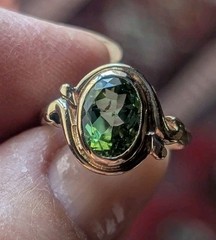 Antique 10k Yellow Gold Green Tourmaline Ring — Size 5.75