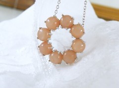New Sterling Silver 925 Peach Moonstone Halo Round Pendant Necklace