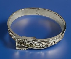 Vintage Women’s Silver Tone Rhinestone 3 Size Hinge Bangle Belt Buckle Bracelet