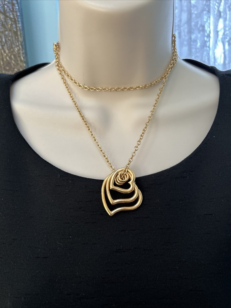 Avon Triple Heart Pendant Gold Tone 30″ Chain Necklace Graduated Open Hearts