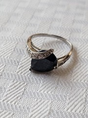 Vintage 925 Sterling Silver Black Onyx Cubic Zirconia Ring Size 8