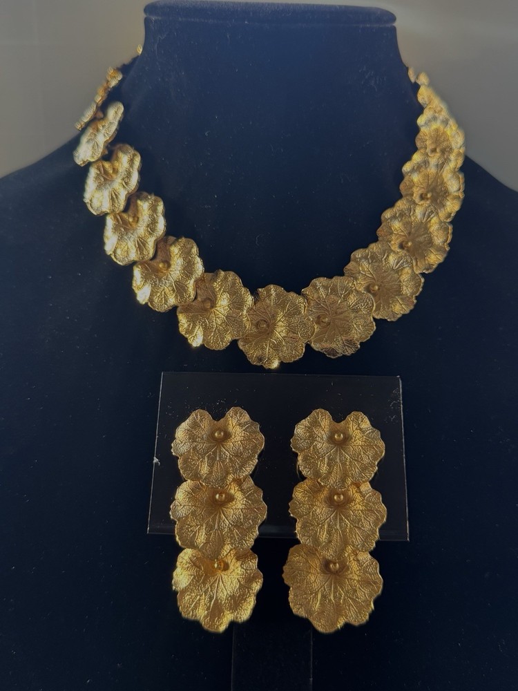 Les Bernard Runway Necklace Earrings Set Statement Signed Lilly Pads Gold Plate