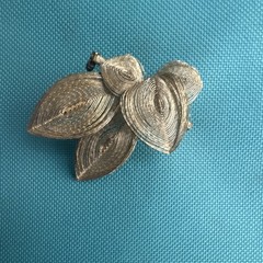 Vintage Gold Tone Leaf Brooch Pin Signed Germany Nature Flowers & Plants