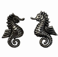 STERLING SILVER SEAHORSE EARRINGS MEXICO VINTAGE SCREW BACK MEXICAN SILVERSMITH