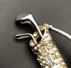 Vintage Rhinestone Silver Tone Golf Bag with 2 Clubs Brooch Pin