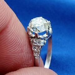 Original EARTH MINED DIAMOND Cushion cut Deco Engagement Ring PLATINUM Solitare
