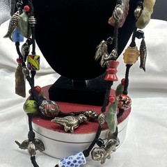 Vtg Indian Glass Beads Stone Nuggets and Seven Puffed Animals Cord Necklace.Read