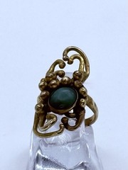 Bronze Green Stone Brutalist Size 7 Bypass Ring Free Form Unisex 1970s Modernist