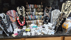 Estate Jewelry Lot 537 pc Signed Unsigned 32 lbs. Vintage to Now Jewelry Lot 21