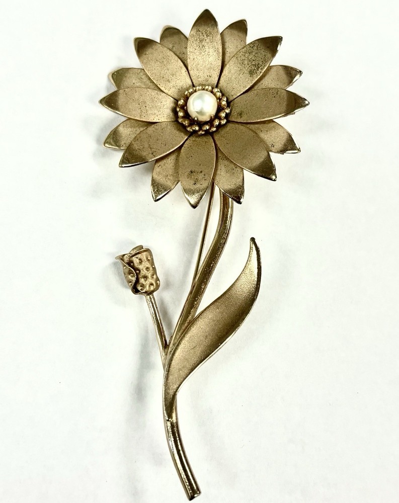 Vintage Gold Tone Flower Brooch Pin Pearl Center Mid Century Floral Statement
