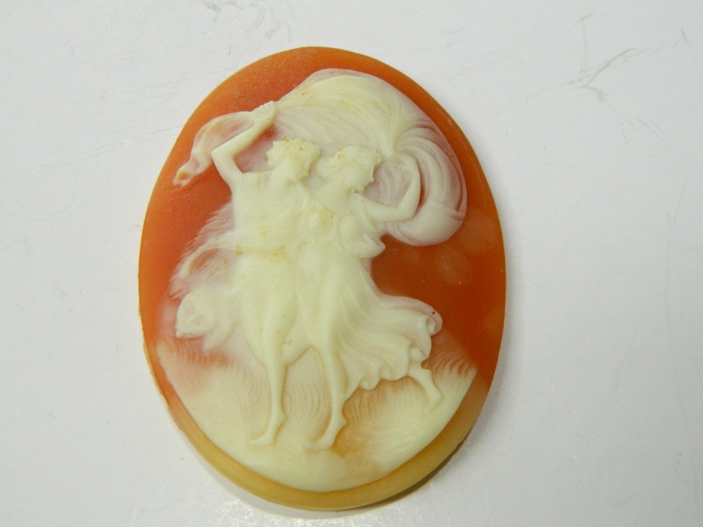 VINTAGE TWO WOMEN DANCING CARVED UNMOUNTED LOOSE RESIN CAMEO PEACH & WHITE