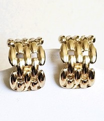 VTG Christian Dior Earrings Gold Plated Chain Basket Weave Half Hoop ClipOn .75″