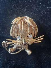 Famous 14K Gold Lion Pin With Diamonds For Eyes And A Ruby Mouth. Vintage