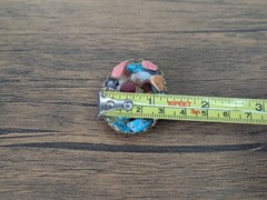 Vintage – 1⅝” Metal Pinback Brooch, Small Colorful Ocean Stones Set in Resin