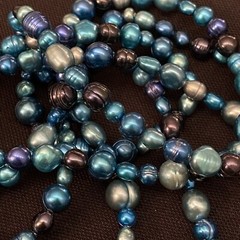 UNIQUE ESTATE VARIED DYED BLUE BAROQUE PEARL STRAND OPRA LENGTH NECKLACE 60”
