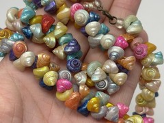 Vintage Dyed Rainbow Trochus Sea Shell Cluster Necklace Retro Souvenir Resort