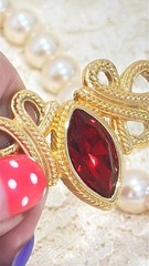 Vintage Swarovski Swan Faux Pearl Choker Necklace Red Crystal Gold Tone