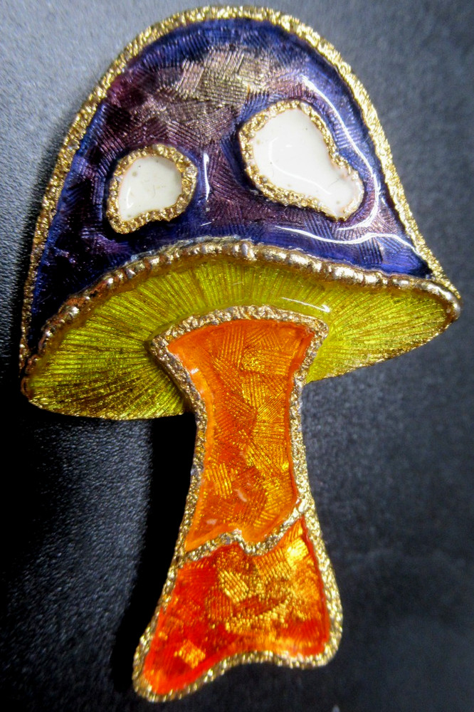LINDA GAL LG Retro Enamel Mushroom Pin Brooch