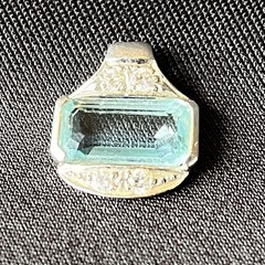 Vintage Art Deco White Gold Aquamarine and Diamond Pendant