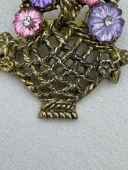 Vintage Victorian Revival Flower Basket Brooch Gold Tone Molded Glass Rhinestone