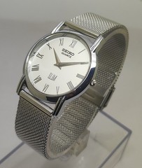 Vintage Seiko Slim Quartz White Dial Men’s Wrist Watch
