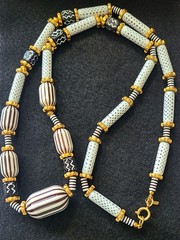 VINTAGE STUNNING MILK BLACK GLASS SIGNED MONET NECKLACE