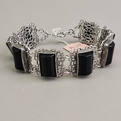 Vintage 1928 Brand Panel Bracelet Black Glass Silver Tone Filigree 7″