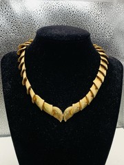 Vintage Brushed Gold Tone Leaf Snake Link Collar Bib Greek Goddess 16” Necklace