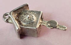 Vintage Sterling Silver CUCKOO CLOCK Charm Pendant 2.1gms 0.68″