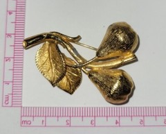 Vintage Brooch Pin Gold Plated Acorn Stem With Leaves, Size 3cm x 4.5cm