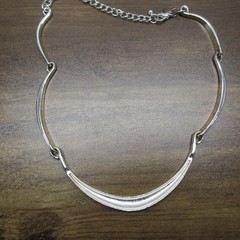 Vintage Cookie Lee Necklace Curved Collar Modern Minimalist Silver Tone 17 Inch