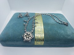 Vtg Glamour Jewels By Lustern Rhodium Plated And Rhinestone Necklace Set In Box
