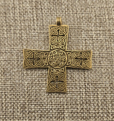 Metropolitan Museum of Art MMA Celtic Cross Pendant Gold Plated VTG Signed