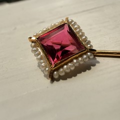 Antique Edwardian Marathon Co 10k Yellow Gold Stick Pin Ruby Glass Seed Pearl