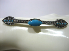 STUNNING VINTAGE SILVER FAUX TURQUOISE RHINESTONE TROMBONE CLASP BROOCH