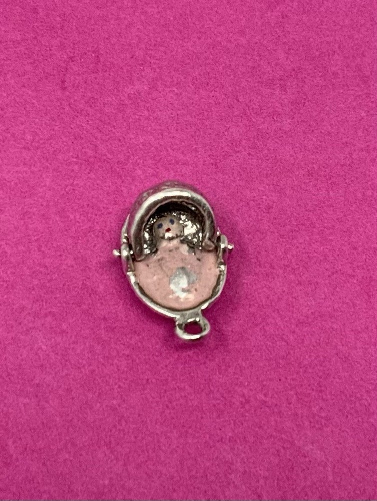 Sterling Silver Vintage Baby Moses Basket Pink Girl Movable Charm Pendant 2.4g