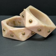 2 Chunky Retro Geometric Hexagon Soft Pink Gold Studed Marbled Bangle Bracelets
