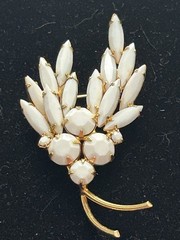 Vintage Juliana? Open Back Navettes Set In Goldtone -#470