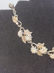 VTG Mid Century Cream Enamel Metal Rhinestone Flower Choker Necklace Goldtone
