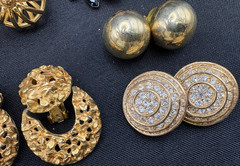 Fun Vintage 90’s Earrings Lot of 19 Chunky Big Gold Tone Earrings Hoops Mix Lot