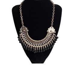 VINTAGE Women’s Silver Tone Black Acrylic Beads Necklace 8.5 in + 3.5 in