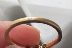 Beautiful 18k and diamond antique vintage ring