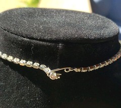 VTG Silvertoned Neck Tie Shaped Necklace Pave Rhinestones 14″ Chain 5.5″Drop