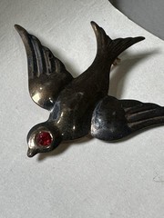Vintage Sterling Silver Flying Swallow Bird Brooch Pin Red Glass Rhinestone Eye