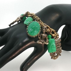 Vintage Gold Tone FOB Bracelet Green Carved Stone Jade‑Style Charms Asian Motif