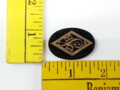 Vtg Old Clef Musical Musician Goldtone Emblem Brooch As-is No Pin Letters D B