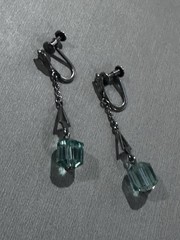 Art Deco Crystal /glass Silver Green Dangle Earrings
