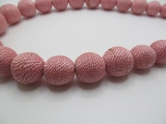 Vintage Large Bold Pink Woven Graduated Bead 27mm Hook Necklace 25.25 Inch